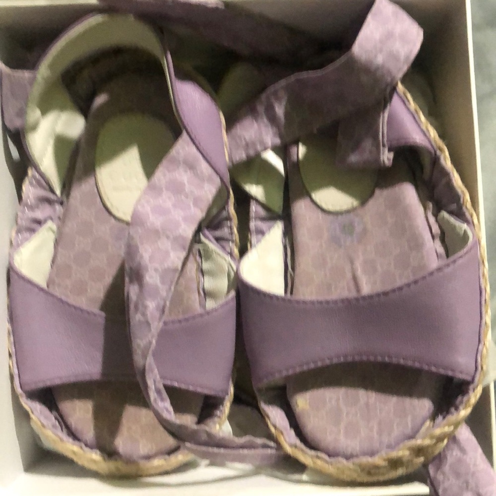 Gucci baby shoes